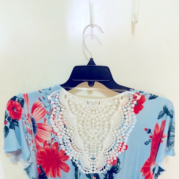 “Live and Let Live” Plus size Floral Dress! - Picture 5 of 5